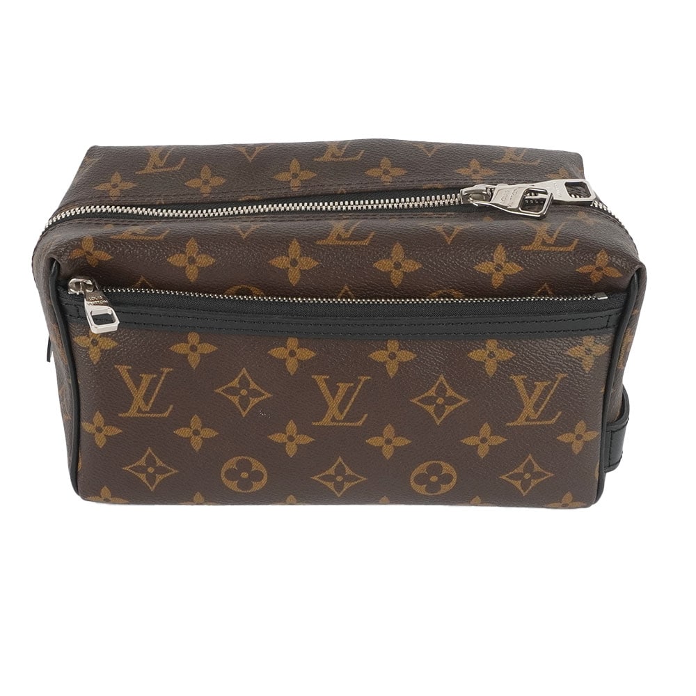LOUIS VUITTON (1 of 2)