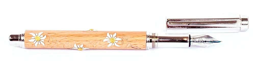 CARAN D'ACHE "VARIUS EDELWEISS" FOUNTAIN PEN: Description française: CARAN D'ACHE "VARIUS EDELWEISS" FOUNTAIN PEN Stylo à plume Caran d'Ache "Varius Edelwiss". Édition limitée, mention "1 in 1784". Plume en or 18k, taille F,