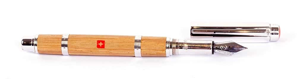 CARAN D'ACHE "VARIUS LÈ VINY" FOUNTAIN PEN: Description française: CARAN D'ACHE "VARIUS LÈ VINY" FOUNTAIN PEN Stylo à plume Caran d'Ache "Varius Lè Viny". Édition limitée, mention "1 in 240". Plume en or 18k,