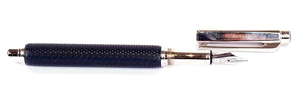 CARAN D'ACHE "VARIUS IVANHOE" FOUNTAIN PEN (1 of 4)
