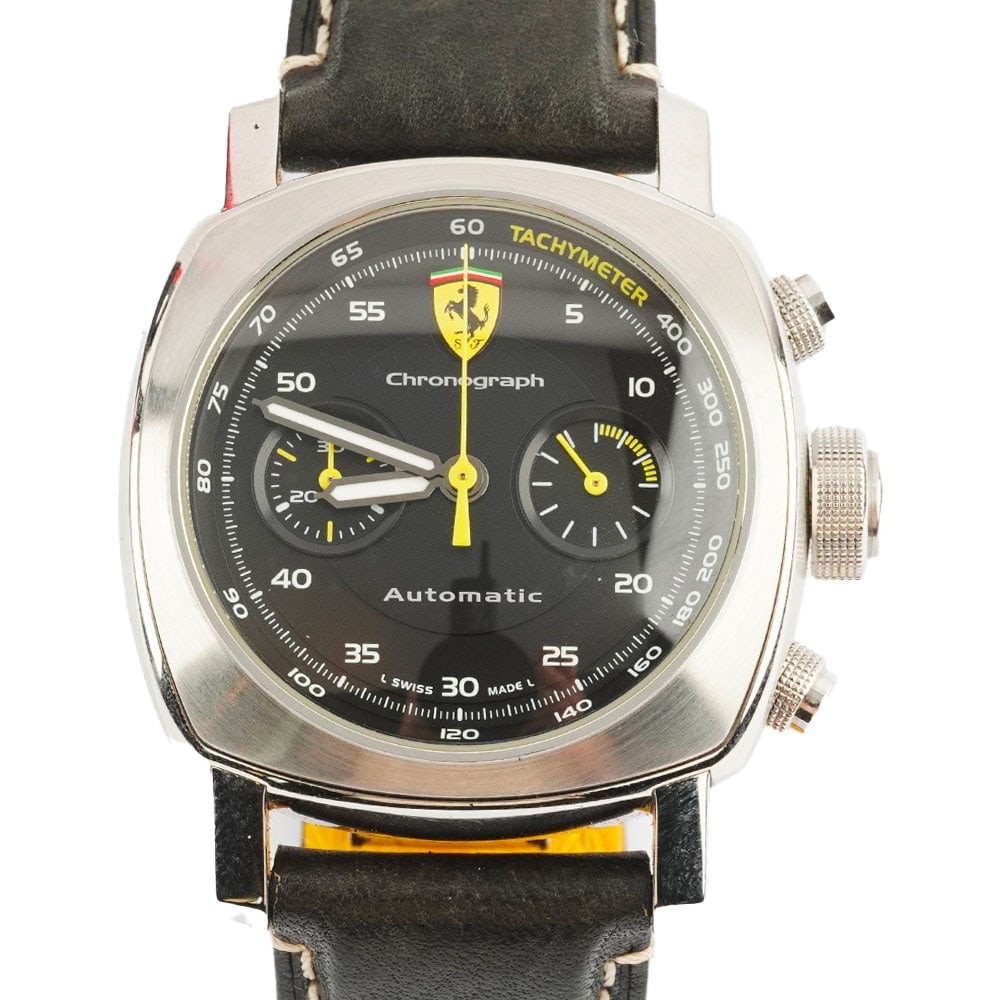 OFFICINE PANERAI FERRARI SCUDERIA: Description française: OFFICINE PANERAI FERRARI SCUDERIA Montre Officine Panerai Ferrari Scuderia Chronographe Automatic, édition limitée FB269/500, boîtier en acier de 40 mm, cadran noir,
