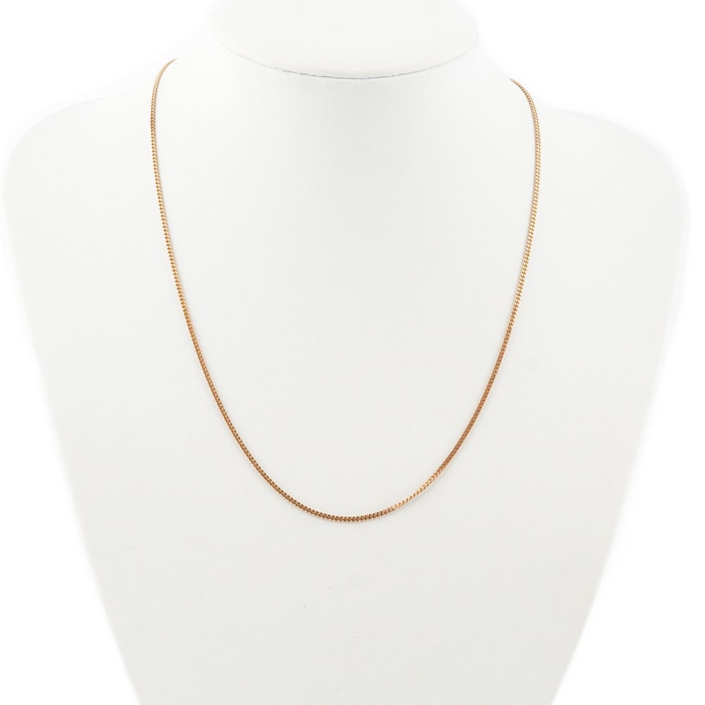 OR 10K / 10K GOLD: Description française: OR 10K / 10K GOLD Chaîne en or jaune 10K à maille gourmette . Poids brut: 3.9 g Longueur: 47 cm - 18.5" English Description: 10K GOLD 10K yellow gold curb chain.