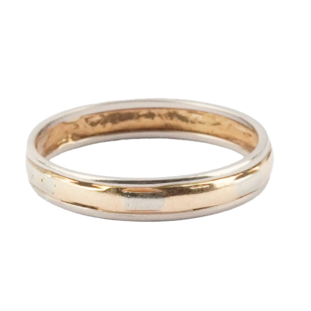OR 14K, 18K / 14, 18K GOLD: Description française: OR 14K, 18K Alliance en or jaune 18K et or blanc 14K. Poids brut: 2.6 g Taille: 9.5 US English Description: 14K, 18K Gold Wedding band in 18K yellow gold and 14K white gold