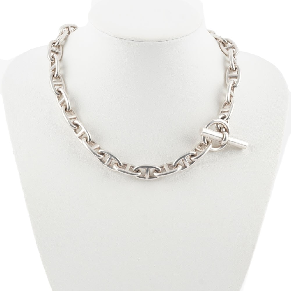 HERMÈS: Description française: HERMÈS Collier Hermès en argent à maillons "Ancre" de 2.0 x 1.1 cm Poids brut: 130.3 g Longueur: 43 cm - 17" English Description: HERMES Hermes "Anchor"