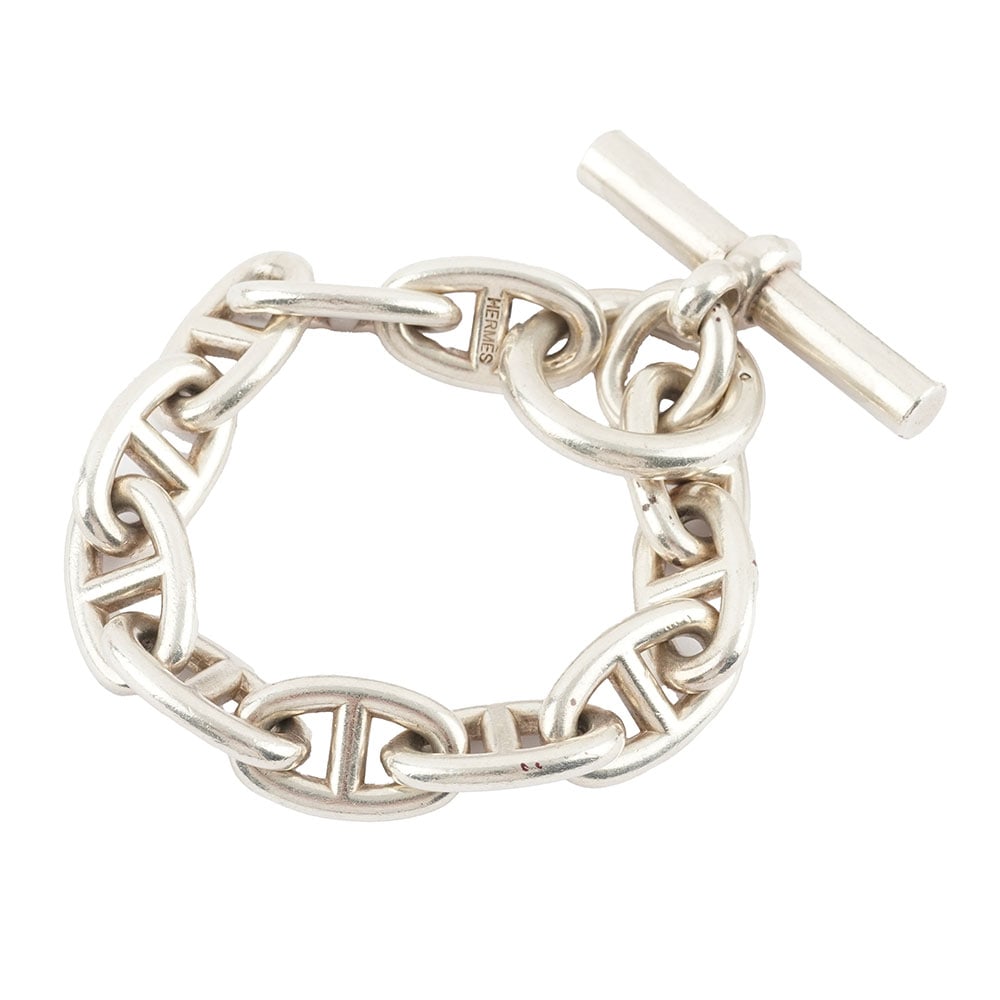 HERMÈS: Description française: HERMÈS Bracelet Hermès en argent 925 à maillons "Ancre" de 2.35 x 1.35 cm Poids brut: 106.0 g Longueur: 22 cm - 8.75" English Description: HERMES