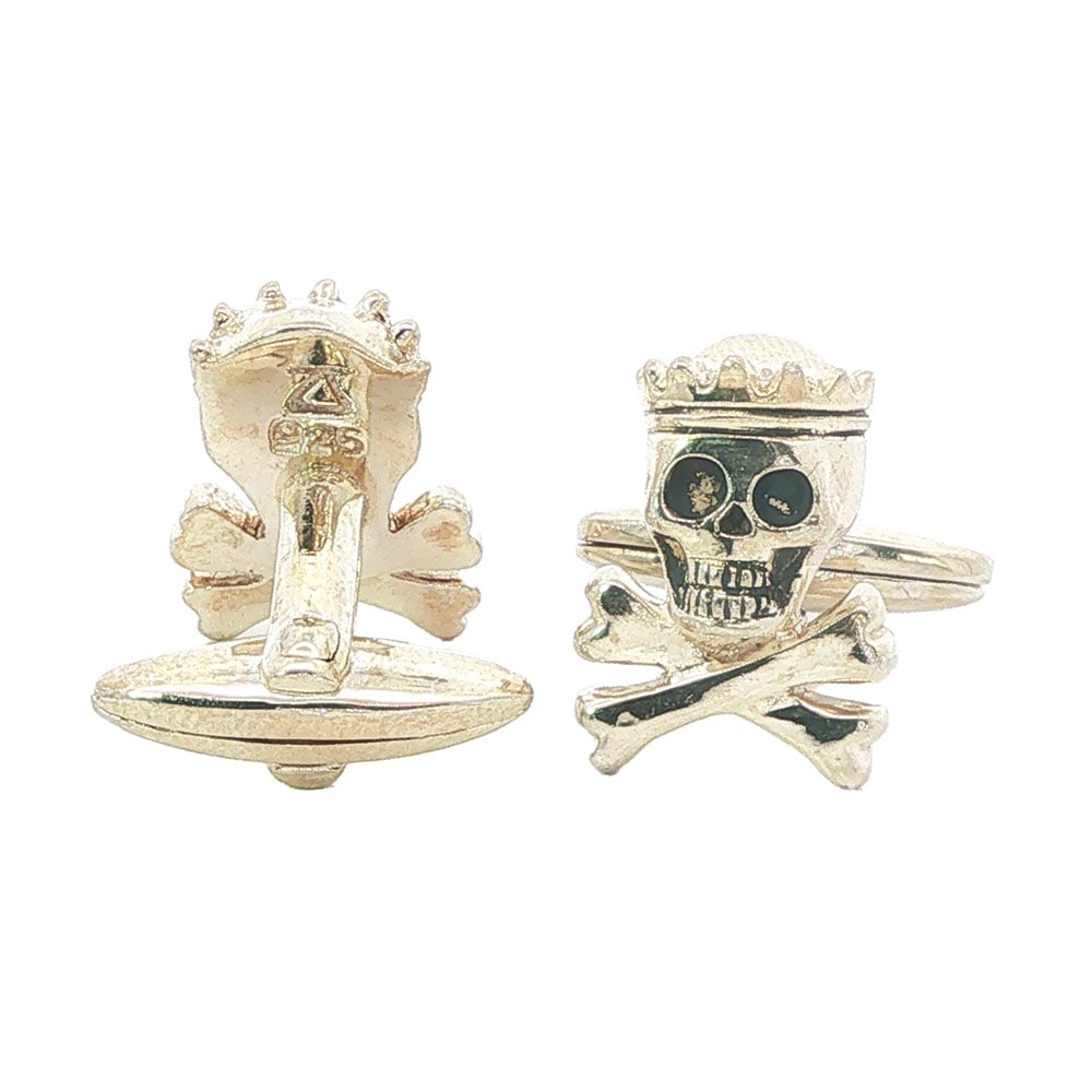 BOUTONS DE MANCHETTE /CUFFLINKS: Description française: BOUTONS DE MANCHETTE / CUFFLINKS Boutons de manchette en argent 925 stylisant ds têtes de mort, poinçon anglais English Description: CUFFLINKS 925 sterling silver