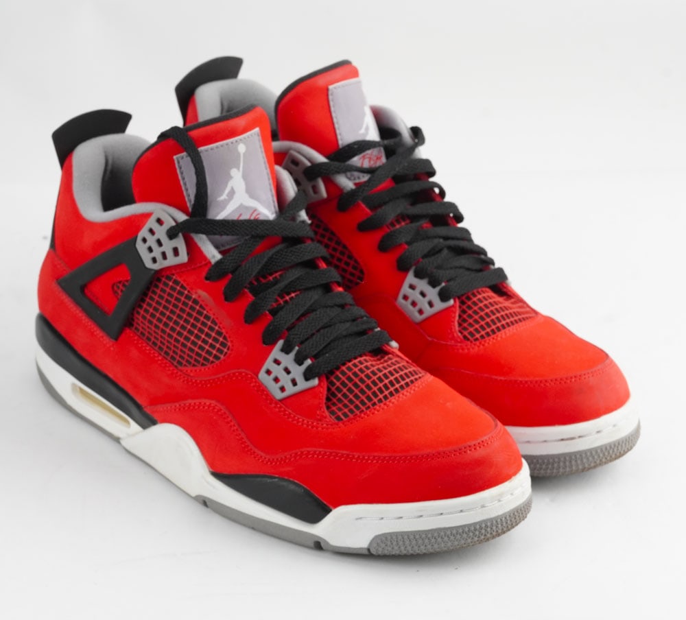 NIKE AIR JORDAN 4 RETRO - 2