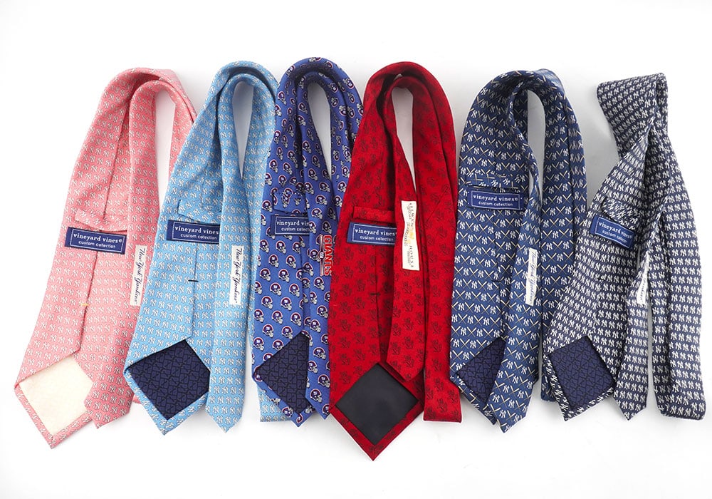 VINEYARD VINES - 2