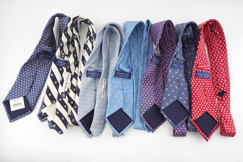 VINEYARD VINES - 2