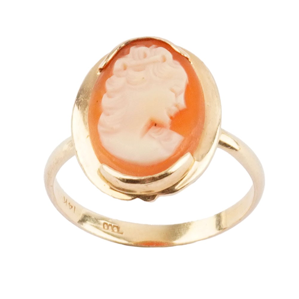 OR 14K / 14K GOLD: Description française: OR 14K / 14K GOLD Bague en or jaune 14K orné d'un Camée . Poids brut: 3.2 g Taille: 6.75 US English Description: 14K GOLD / 14K GOLD 14K yellow gold ring adorned 