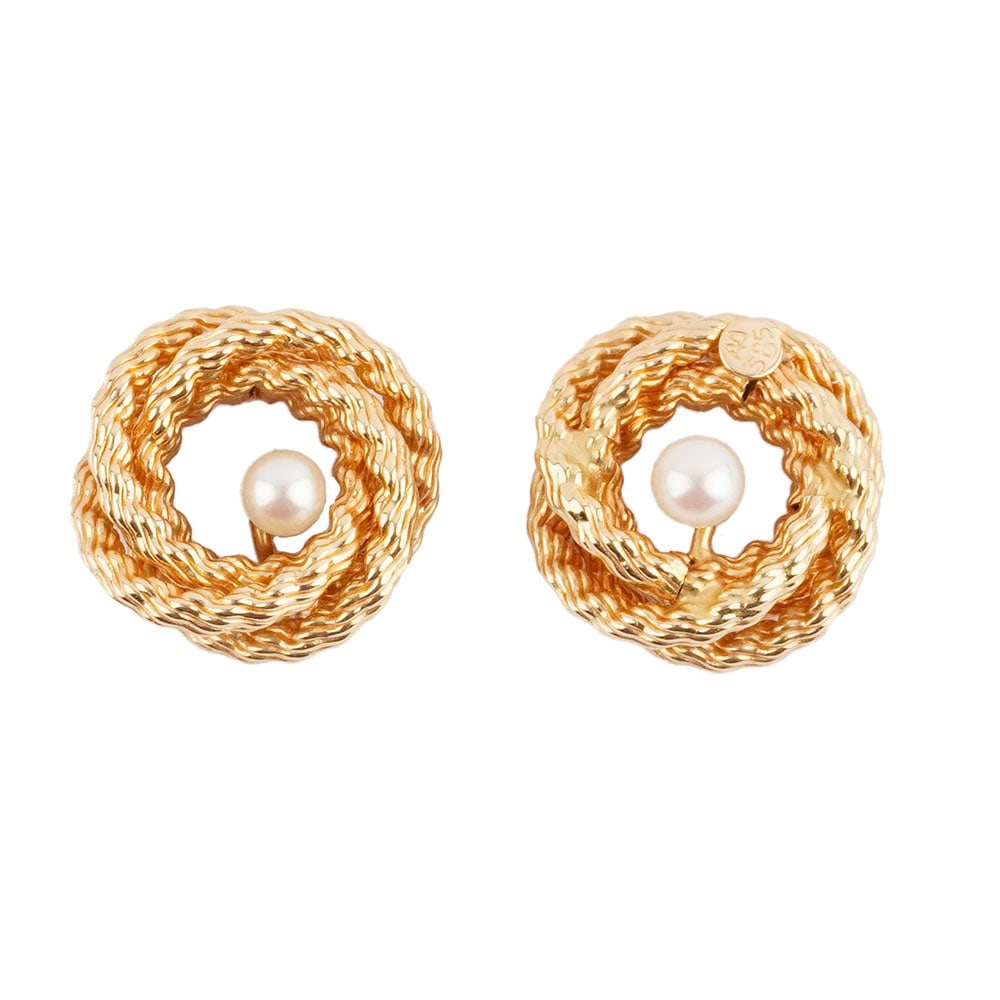 OR 14K / 14K GOLD: Description française: OR 14K / 14K GOLD Boucles d'oreilles en jaune 14K serties de perles. Poids brut: 3.1 g English Description: 14K GOLD 14K yellow earrings set with pearls. Gross weight: 3.1