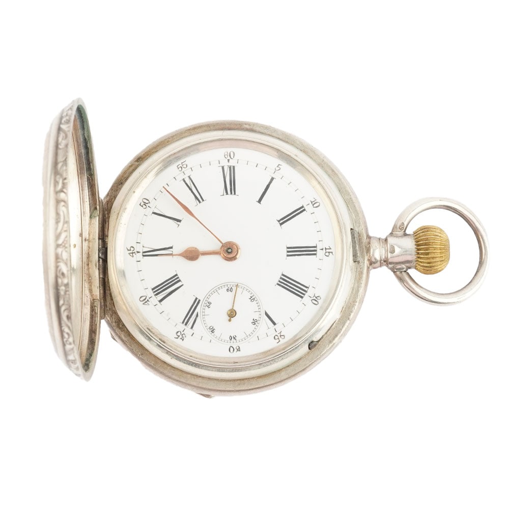 MONTRE / SILVER: Description française: MONTRE À GOUSSET Montre à gousset en argent 800, boîtier de 48 mm, cadran blanc, chiffres romains appliqués pour les heures, mouvement mécanique &#