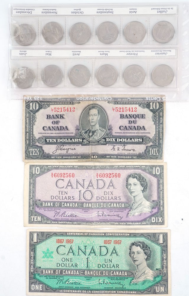 MONNAIES DU CANADA / CANADIAN COINS: Description française: MONNAIES DU CANADA Lot de billets du Canada comprenant: - un billet de 10$ du 1937, - un billet de 10$ du 1954, - un billet de 1$ 1867-1967, - ensemble de 12 pièces de