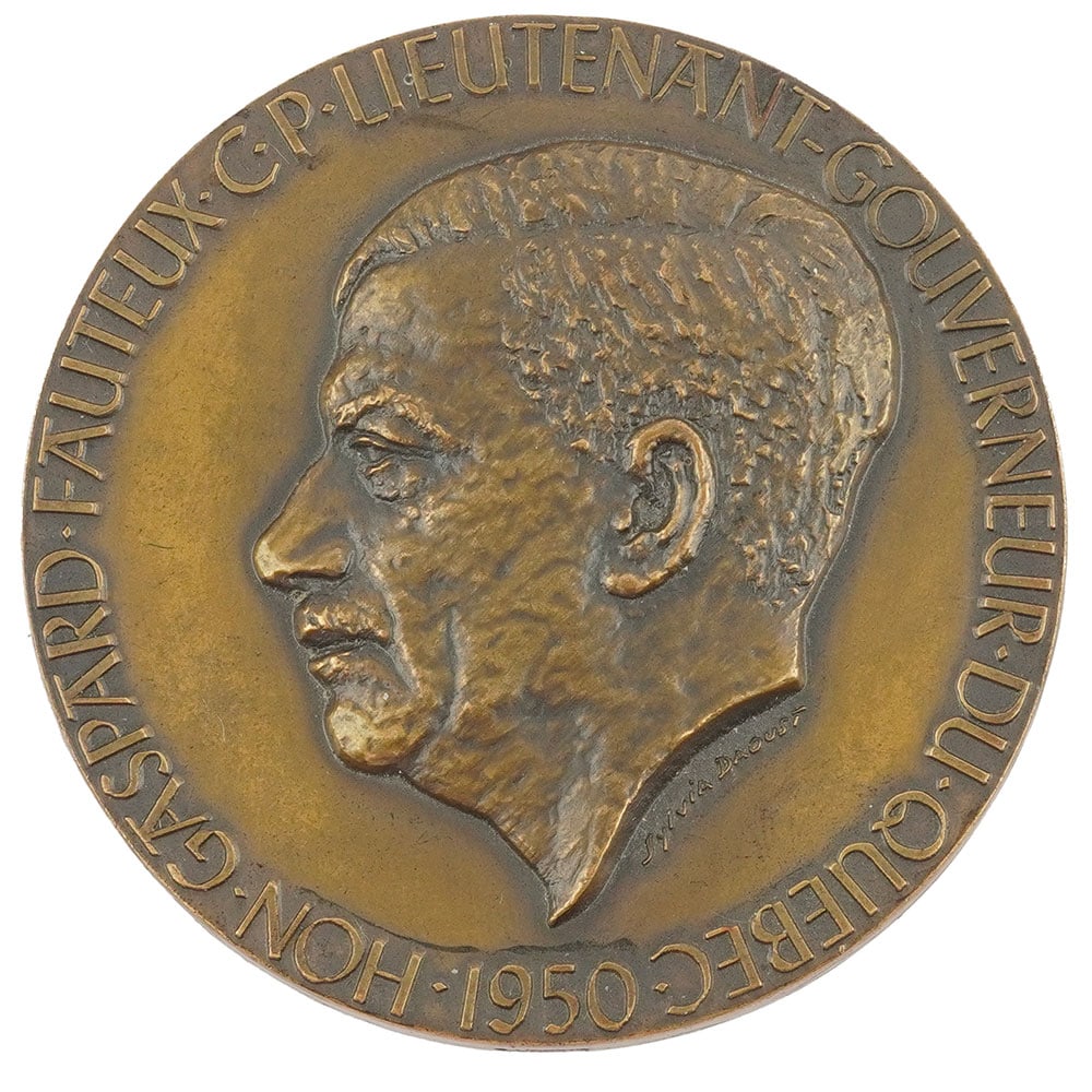 Sylvia DAOUST ( 1902-2004): Description française: Sylvia DAOUST ( 1902-2004) Médaille commémorative en bronze représente l'Honorable Gaspard Fauteux. Signée: Sylvia Daoust Atelier: C.Lamond Circa1950