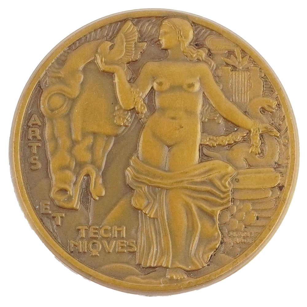 Jean DE VERNON (1897-1975): Description française: Jean DE VERNON (1897-1975) Médaille commémorative en bronze de l'ExopsitionInternationale des Art et Techniques, 1937 Signée à droite: Jean Vernon