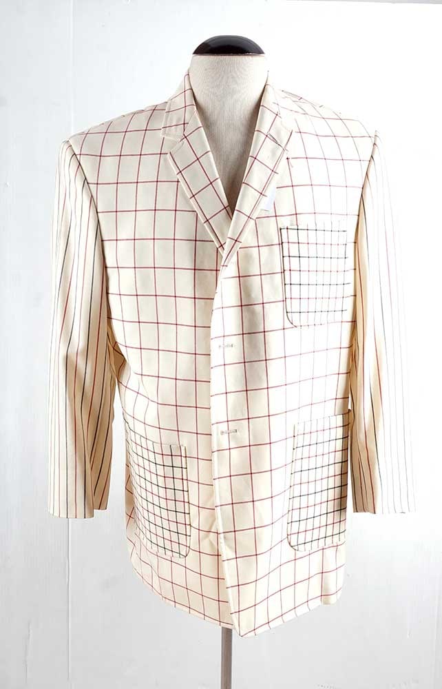 BROOKS BROTHERS: Description française: BROOKS BROTHERS Veste tailleur Black Fleece par Thom Browne de laine crème à carreaux et rayures rouges et bleus. Taille 5 ( Boutons manquants) English