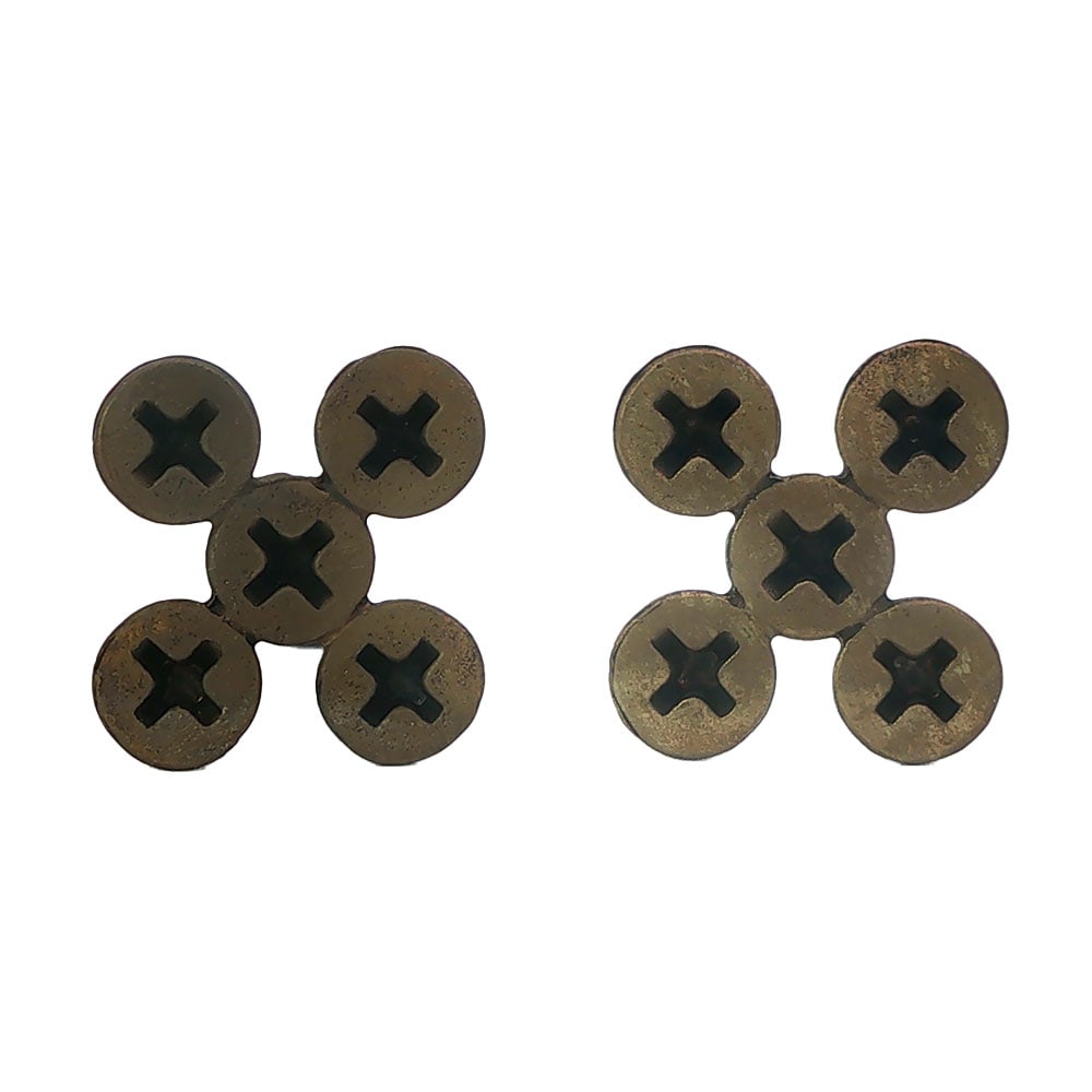 BOUTONS DE MANCHETTE/ CUFFLINKS: Description française: BOUTONS DE MANCHETTE Boutons de manchette en métal bronze représentant un amas de vis. English Description: CUFFLINKS Bronze-tone cufflinks representing a