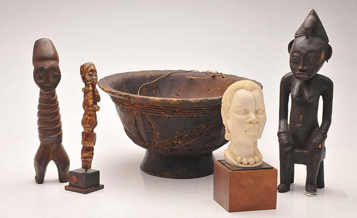 GABON, PUNU: Lot of African objects including a Punu trunk of Gabon, a wood sculpture of a seated man, a wood phallic sculpture, an ivory woman bust and a calabash. Height of the calabash: 17cm - 7''