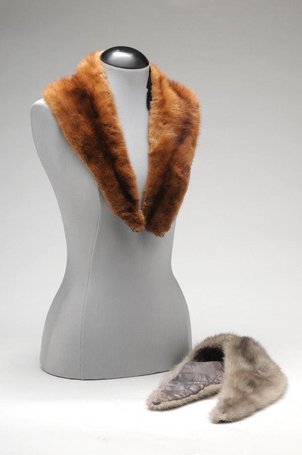 MINK: Lot comprising two mink fur collars.
