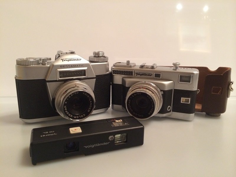 Voigtländer Vitoret 110 El, Bessamatic & Vitessa T - 3: Voigtländer Vitoret 110 El Lanthar 5,6 Appareil subminiaturel d'espionnage Fabriqué en Allemagne Voigtländer Bessamatic Color-Scopar X 1:2,8/50 Synchro Compur Fabriqué en Allemagne de l'ouest Vo