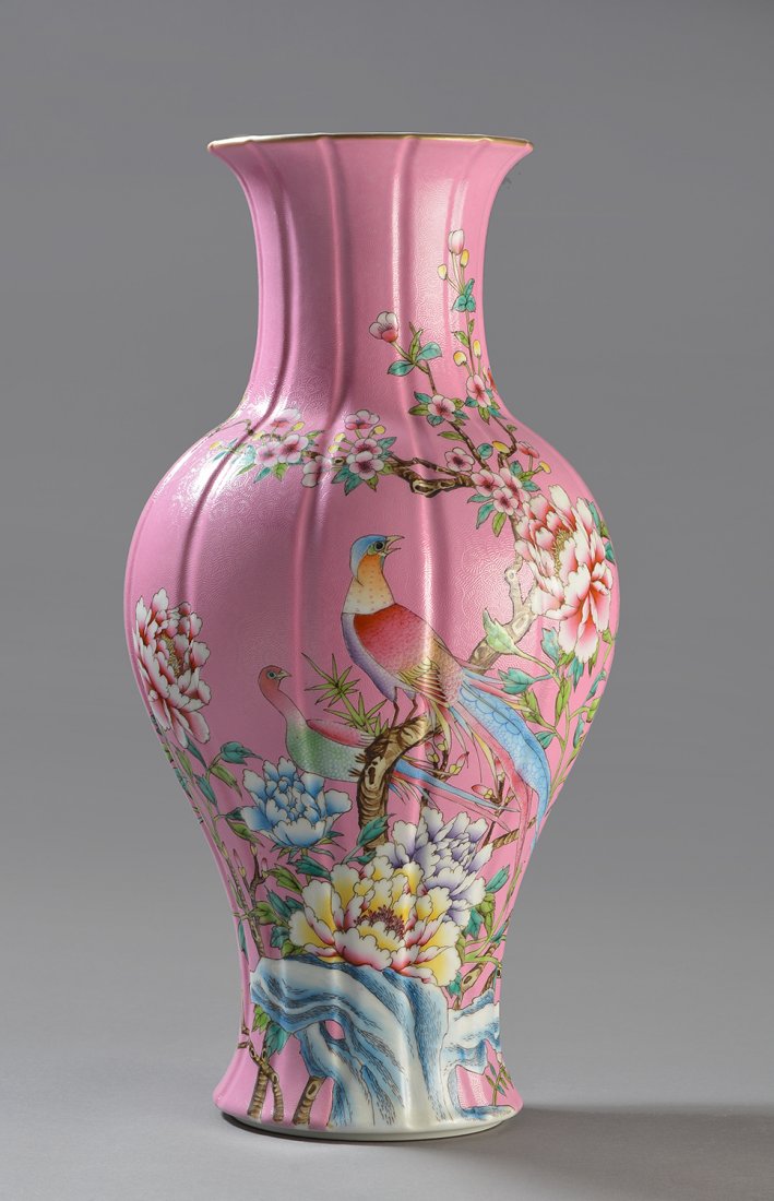 PINK PORCELAIN VASE Jun 21, 2014 IEGOR Auctions in Quebec