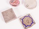19th century: Small pink box in enamel and decorated with flowers, 19th century. Also including : - A Sterling silver powder compact decorated with a sculptured frog on the opening. -A small Gilt metal box perf