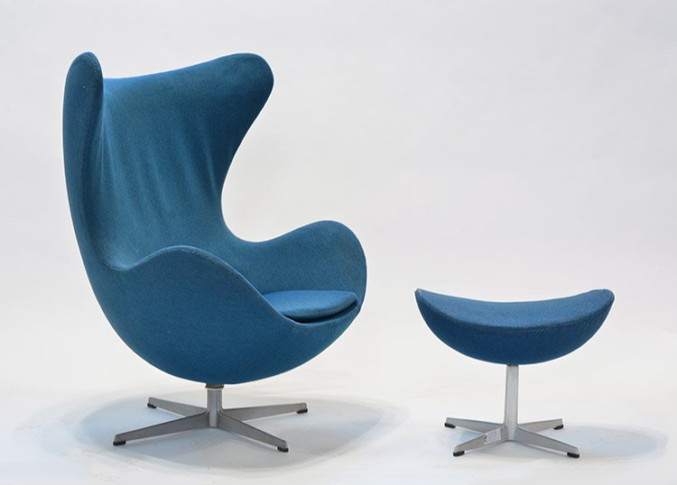 JACOBSEN, Arne (1902-1971) - FRITZHANSEN: JACOBSEN, Arne (1902-1971) - FRITZHANSEN Egg chair with its ottoman Description soon