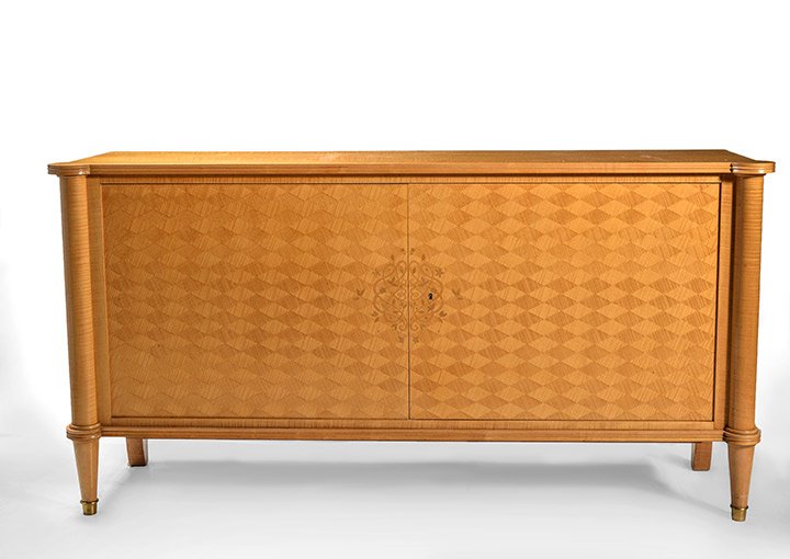 MAISON LELEU - JULES LELEU (1883-1961) & ANDRE LELEU: MAISON LELEU - JULES LELEU (1883-1961) & ANDRE LELEU (1907-1995) Marquetry commode, opening by two diamond marquetry swing doors, with flower, leaf and interlaced volute marquetry decor on the middle.