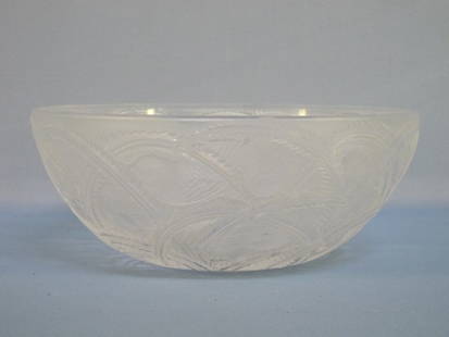 Lalique Crystal "Pinsons" Bowl: Lalique Crystal "Pinsons" Bowl Originally designed in 1933 by Rene Lalique this stunning "Pinsons" bowl features finches throughout. The finches or swallows are nestled between the frosted feather