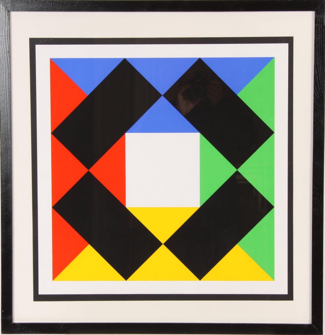 Bill, Max: 1908 Winterhur - 1994 Berlin. "Komposition mit weißem Kern". Farbserigrafie von 1972. 60 x 60 cm. Unter Glas ger.