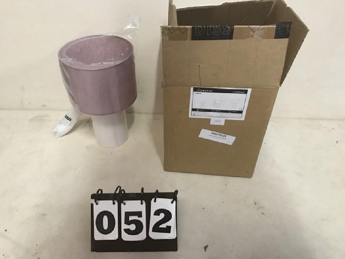 MODISS - LOPO 10 - TABLE LAMP - WHITE BASE - FUCHSIA (1 of 4)