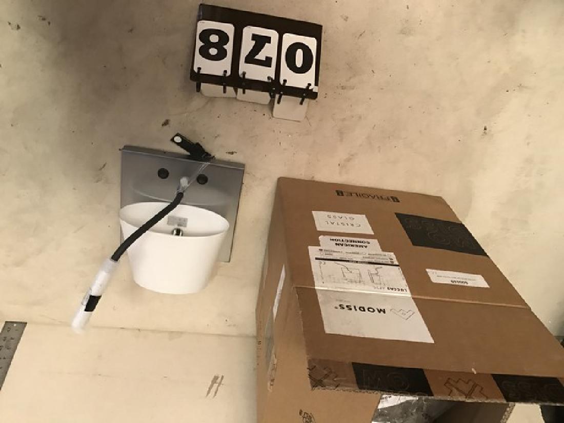 MODISS - LUCCAS AP20 - WALL LIGHT - WHITE SHADE - WITH (1 of 4)