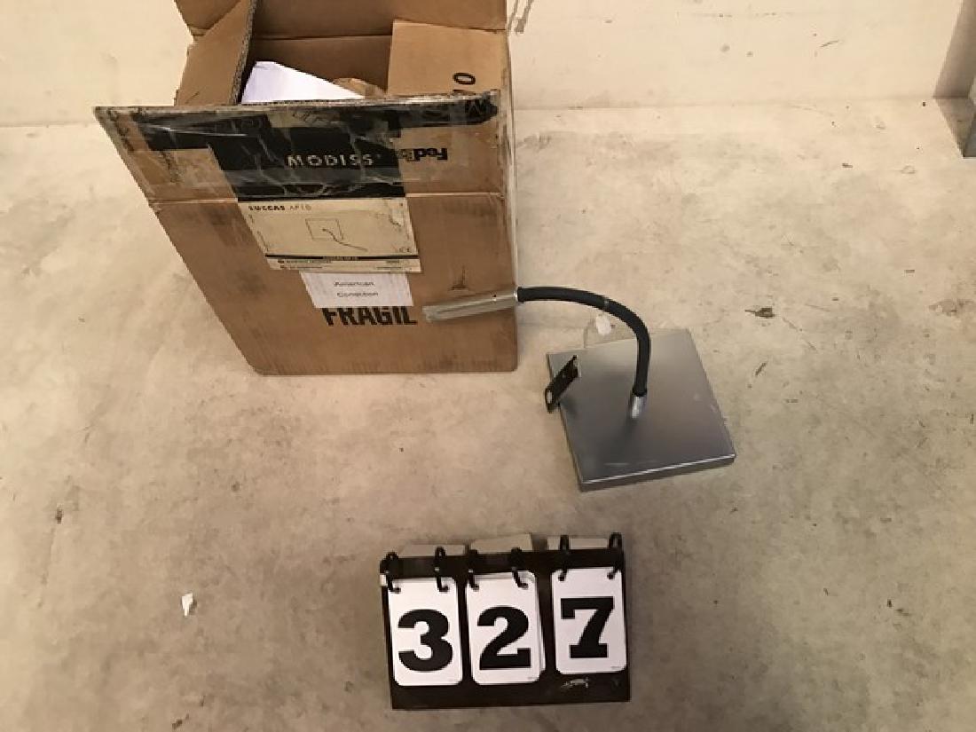 MODISS - LUCCAS AP10 - WALL READING LIGHT - ADJUSTABLE (1 of 3)