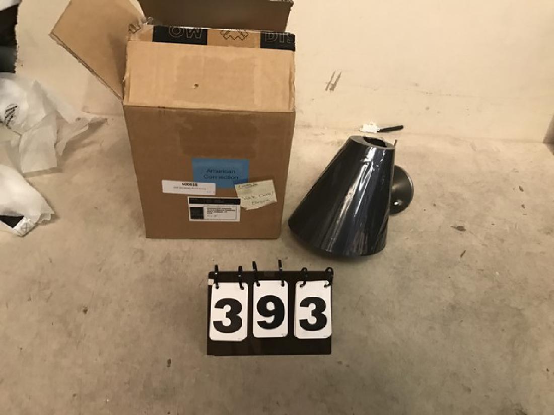 MODISS - JADE - WALL LIGHT - BLACK SHADE - WITH BOX (1 of 3)
