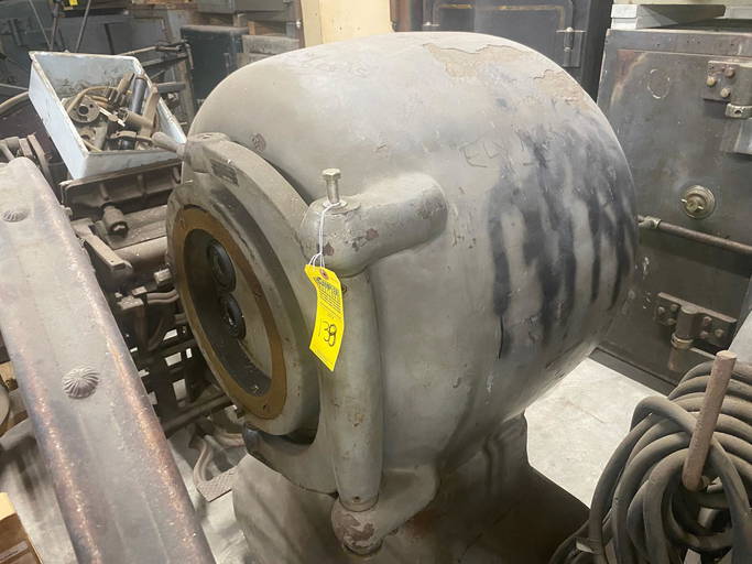 SAFE WESTERN SAFE & VAULT CO CANNONBALL SINGLE DOOR GRAY S/N