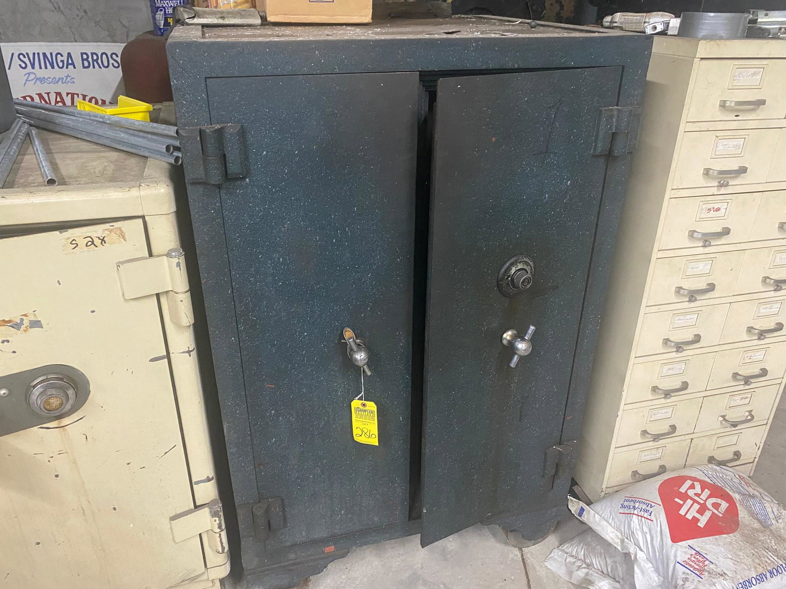 SAFE ON WHEELS - 2 DOOR - BLUE - SARGENT & GREENLEAF COMBO - 56x36x34: SAFE ON WHEELS - 2 DOOR - BLUE - SARGENT & GREENLEAF COMBO - 56x36x34