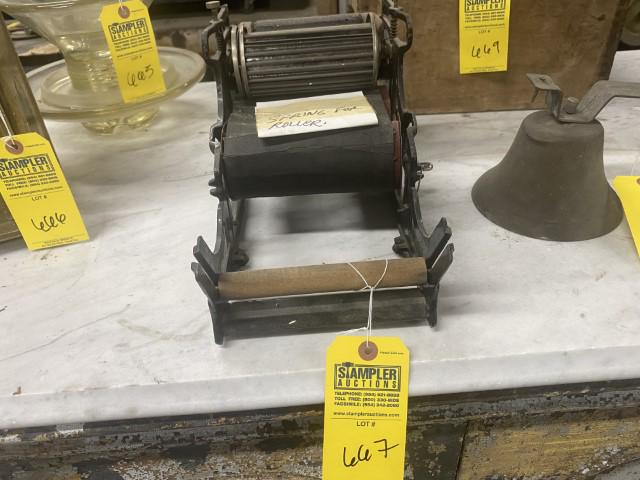 METAL ROLLER MACHINE (1 of 3)