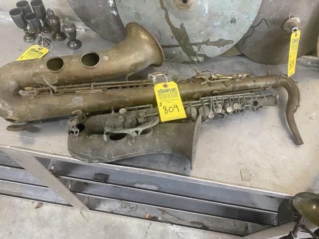ASSORTED BRASS SAXOPHONES: ASSORTED BRASS SAXOPHONES