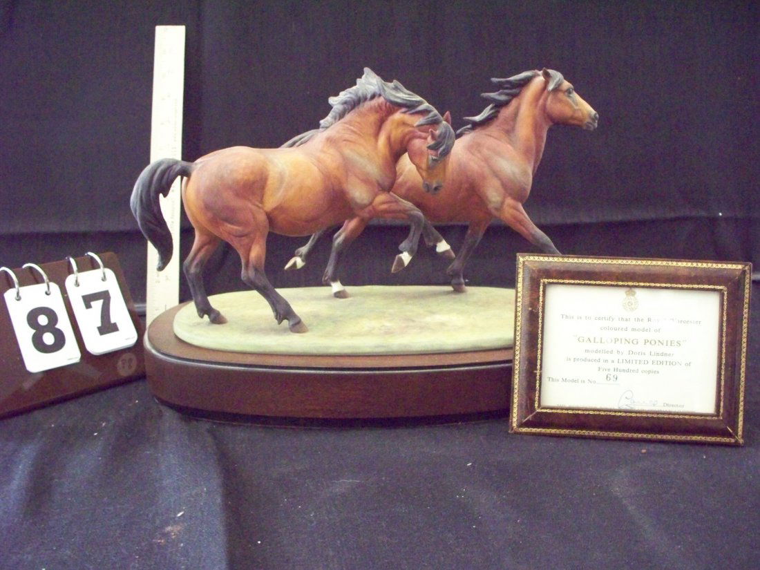 ROYAL WORCESTER 69 GALLOPING PONIES 1974 DORIS LINDNER : ROYAL WORCESTER 69 GALLOPING PONIES 1974 DORIS LINDNER - 9''x13''