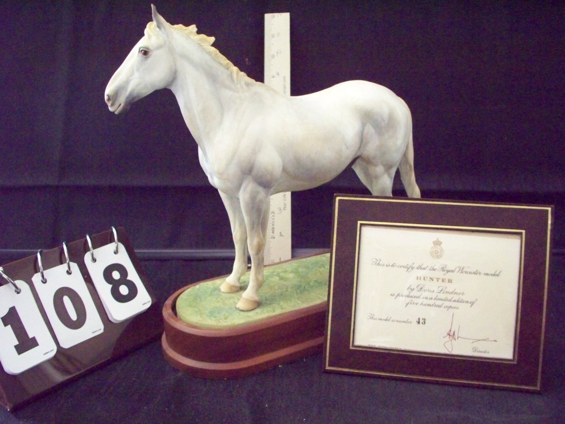 ROYAL WORCESTER 43 HUNTER 1980 DORIS LINDNER - 10''x10': ROYAL WORCESTER 43 HUNTER 1980 DORIS LINDNER - 10''x10''