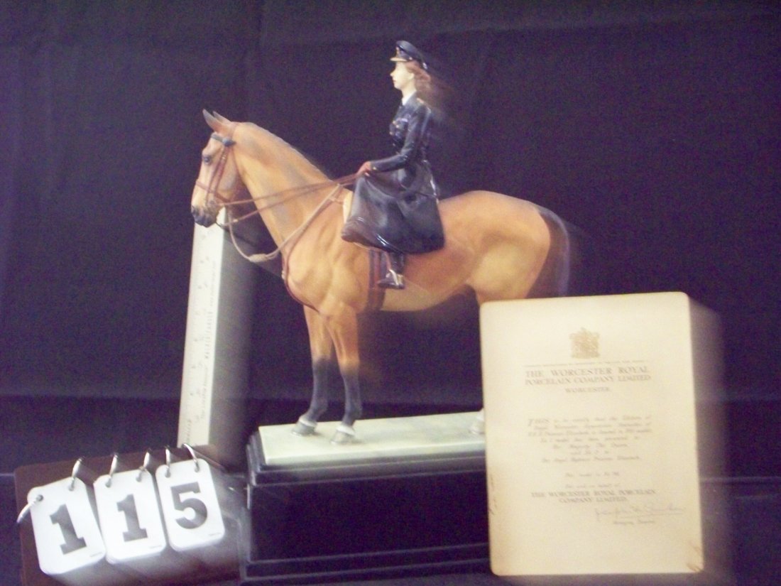 ROYAL WORCESTER 36 HRH PRINCESS ELIZABETH IN HONOR OF K: ROYAL WORCESTER 36 HRH PRINCESS ELIZABETH IN HONOR OF KINGS BIRTH DAY JUNE 12, 1947 - DORIS LINDNER - 16''x10''