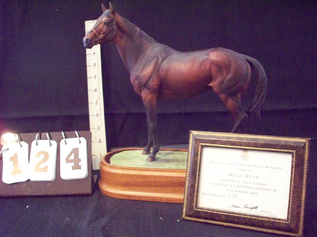 ROYAL WORCESTER 287 MILL REEF 1974 LIMITED EDITION DORI: ROYAL WORCESTER 287 MILL REEF 1974 LIMITED EDITION DORIS LINDNER WITH CERTIFICATE - 11''x10''