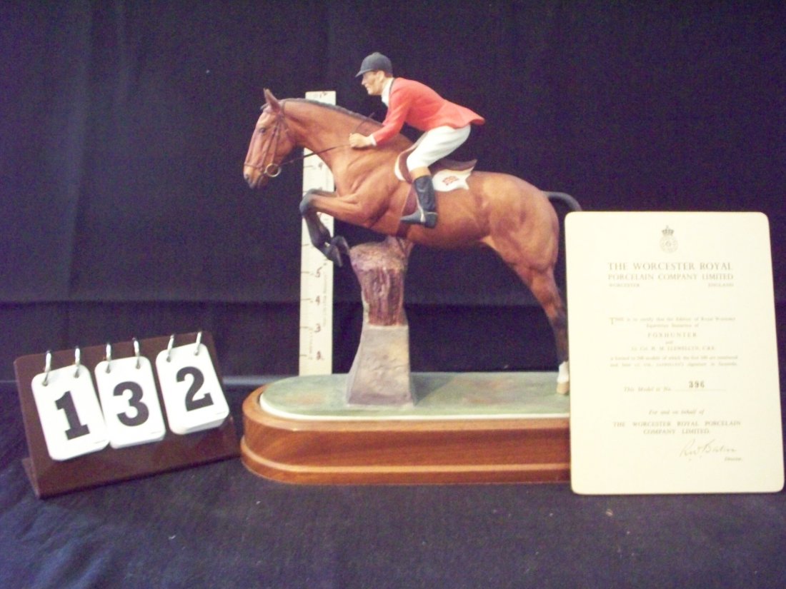 ROYAL WORCESTER FOX HUNTER & LT COL HHM LLEWELLYN CBE W: ROYAL WORCESTER FOX HUNTER & LT COL HHM LLEWELLYN CBE W9 DORIS LINDNER - 12''x10''