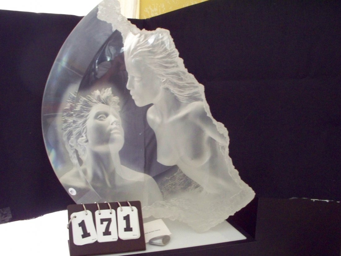 ACRYLIC RESIN SCULPTURE - MAN for Clear Resin Sculpture
181pct ACRYLIC RESIN SCULPTURE - MAN for Clear Resin Sculpture
181pct