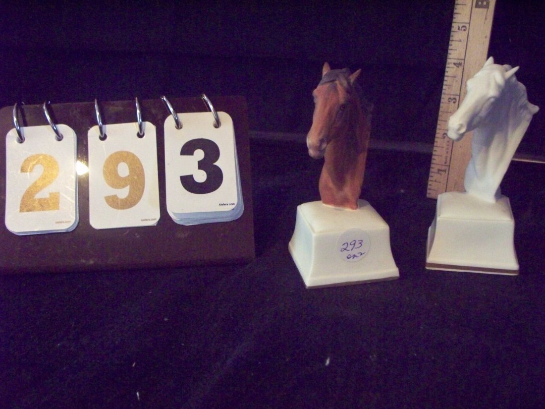 2-ROYAL WORCESTER HORSE HEADS - LAMPON & BOOTH: 2-ROYAL WORCESTER HORSE HEADS - LAMPON & BOOTH