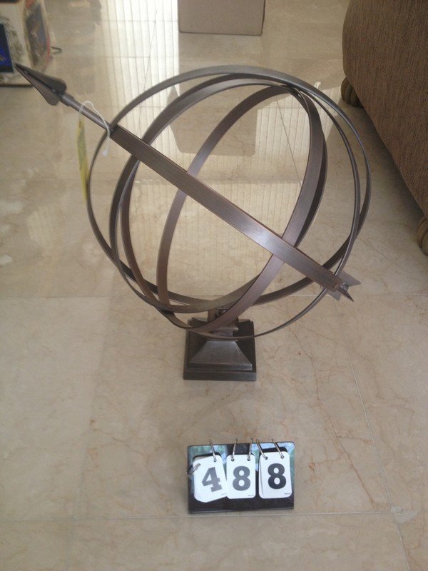 METAL SUN DIAL: METAL SUN DIAL