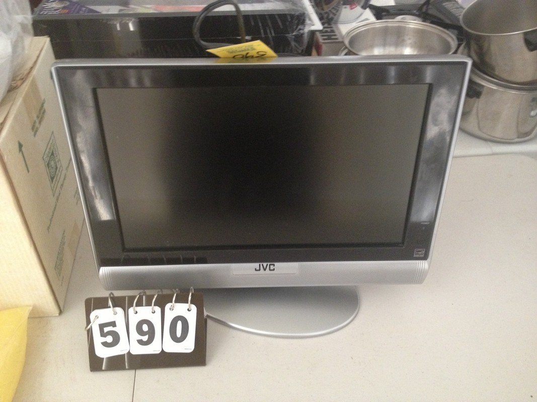 JVC 17'' FLATSCREEN LT17X576 TELEVISION WITH POWER: JVC 17'' FLATSCREEN LT17X576 TELEVISION WITH POWER SUPPLY