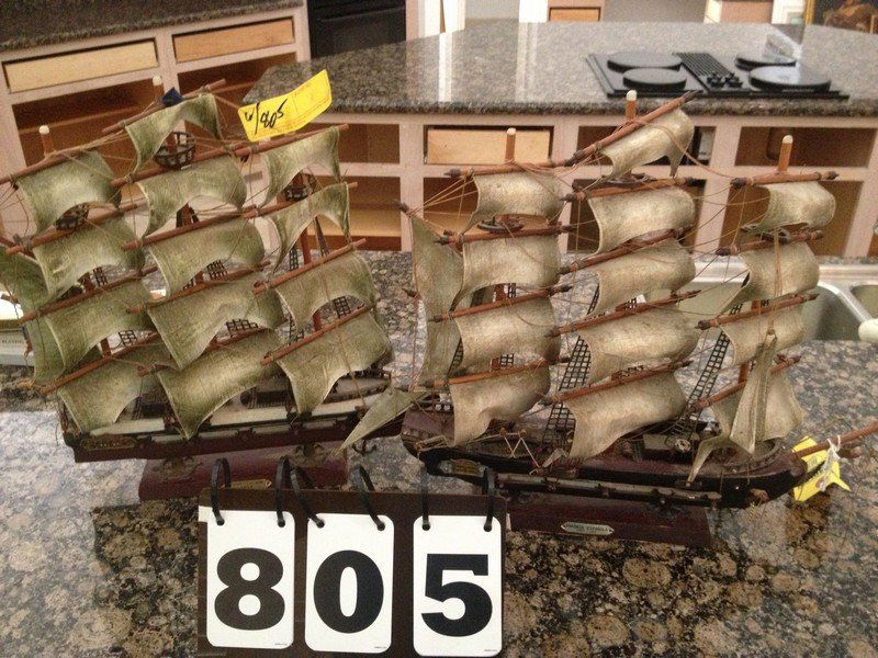 LOT OF 2 REPLICA WOOD SHIPS - FRAGATA ESPANILA 1780 /: LOT OF 2 REPLICA WOOD SHIPS - FRAGATA ESPANILA 1780 / CONSTITUTION 1814