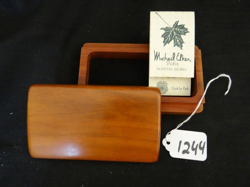 MICHAEL ELKAN WOODEN BOX - 5''x3''x1.5'': MICHAEL ELKAN WOODEN BOX - 5''x3''x1.5''