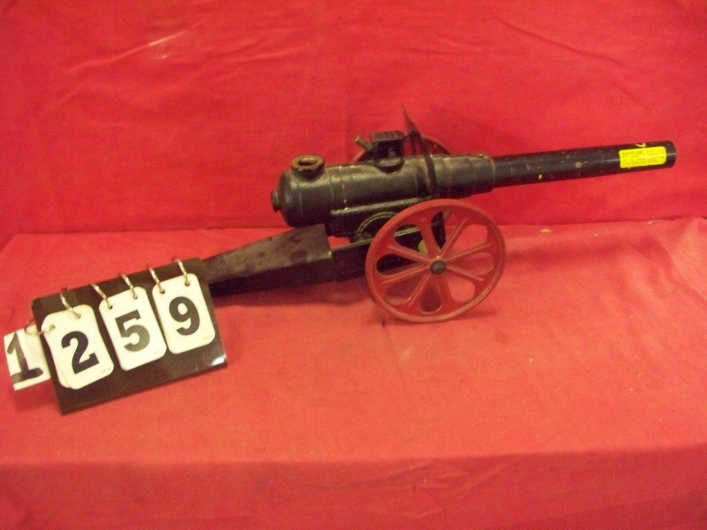 STEEL CANNON - HAND PAINTED - 24'' LONG(8''HIGH): STEEL CANNON - HAND PAINTED - 24'' LONG(8''HIGH)